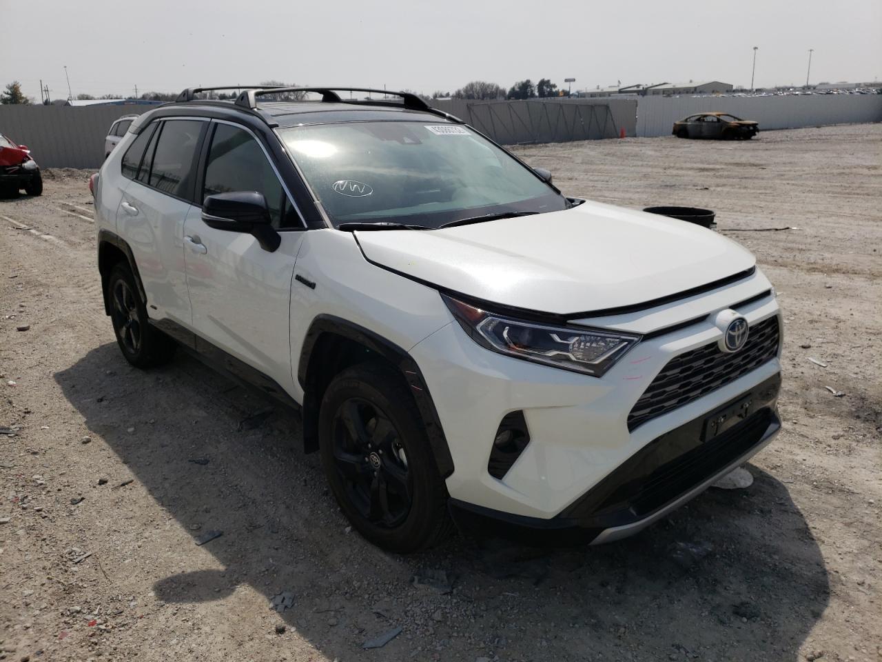 Photo 1 from auction – 2021 TOYOTA RAV4 XSE with VIN 2T3E6RFV8MW027279