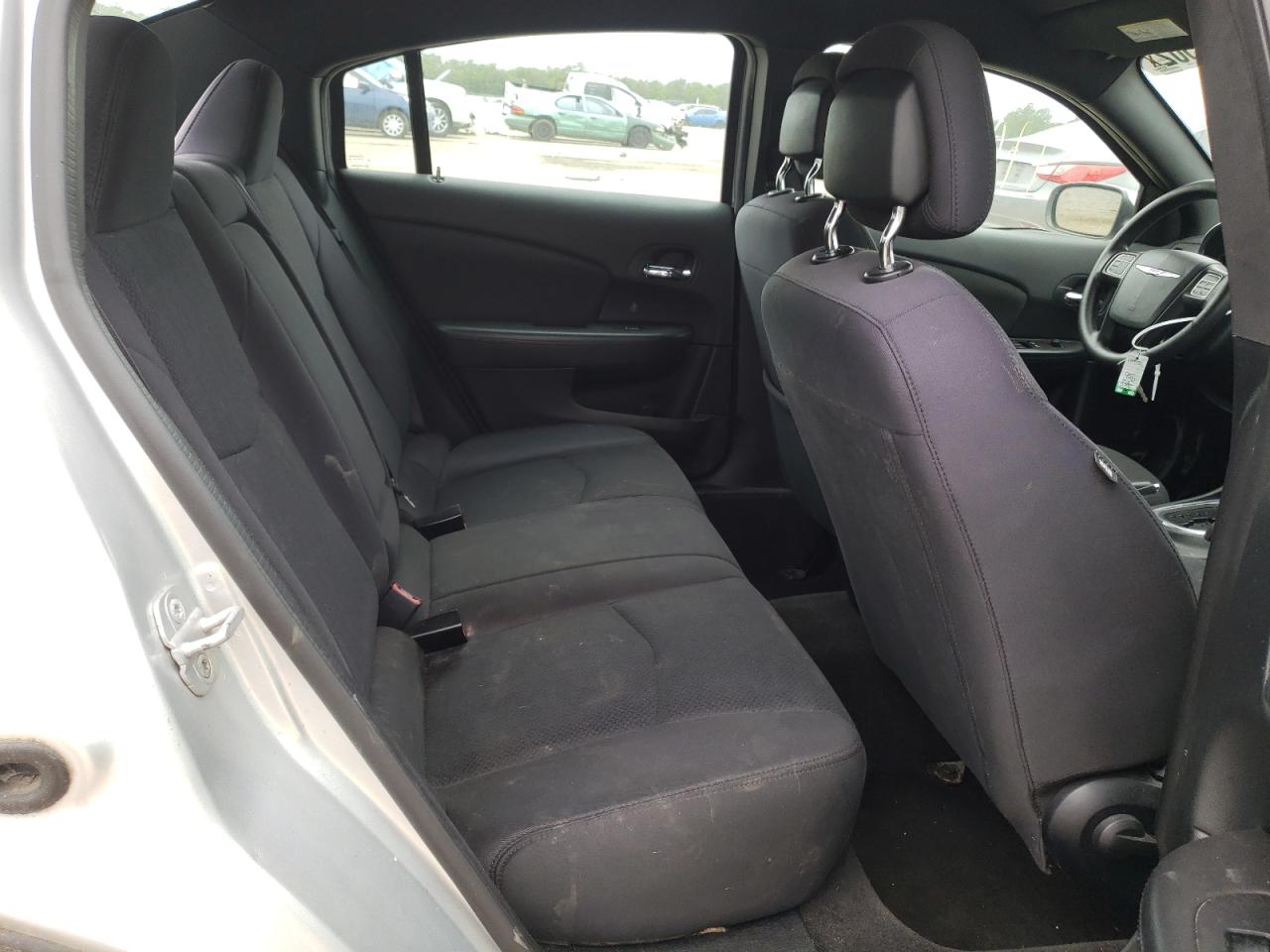 Фото 6 с аукциона – 2012 CHRYSLER 200 LX с VIN 1C3CCBABXCN262281