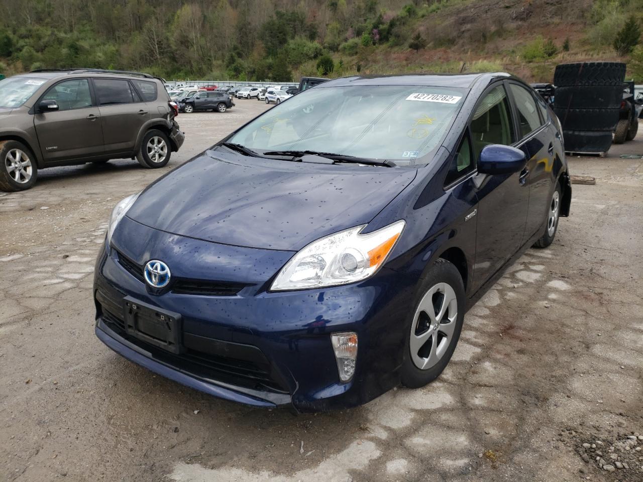 Photo 2 from auction – 2015 TOYOTA PRIUS with VIN JTDKN3DU9F0439487
