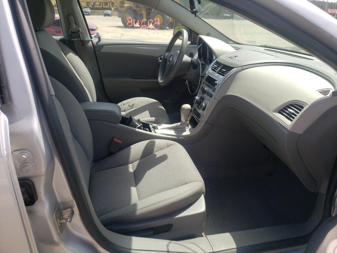 Photo 5 from auction – 2012 CHEVROLET MALIBU LS with VIN 1G1ZB5E03CF176364