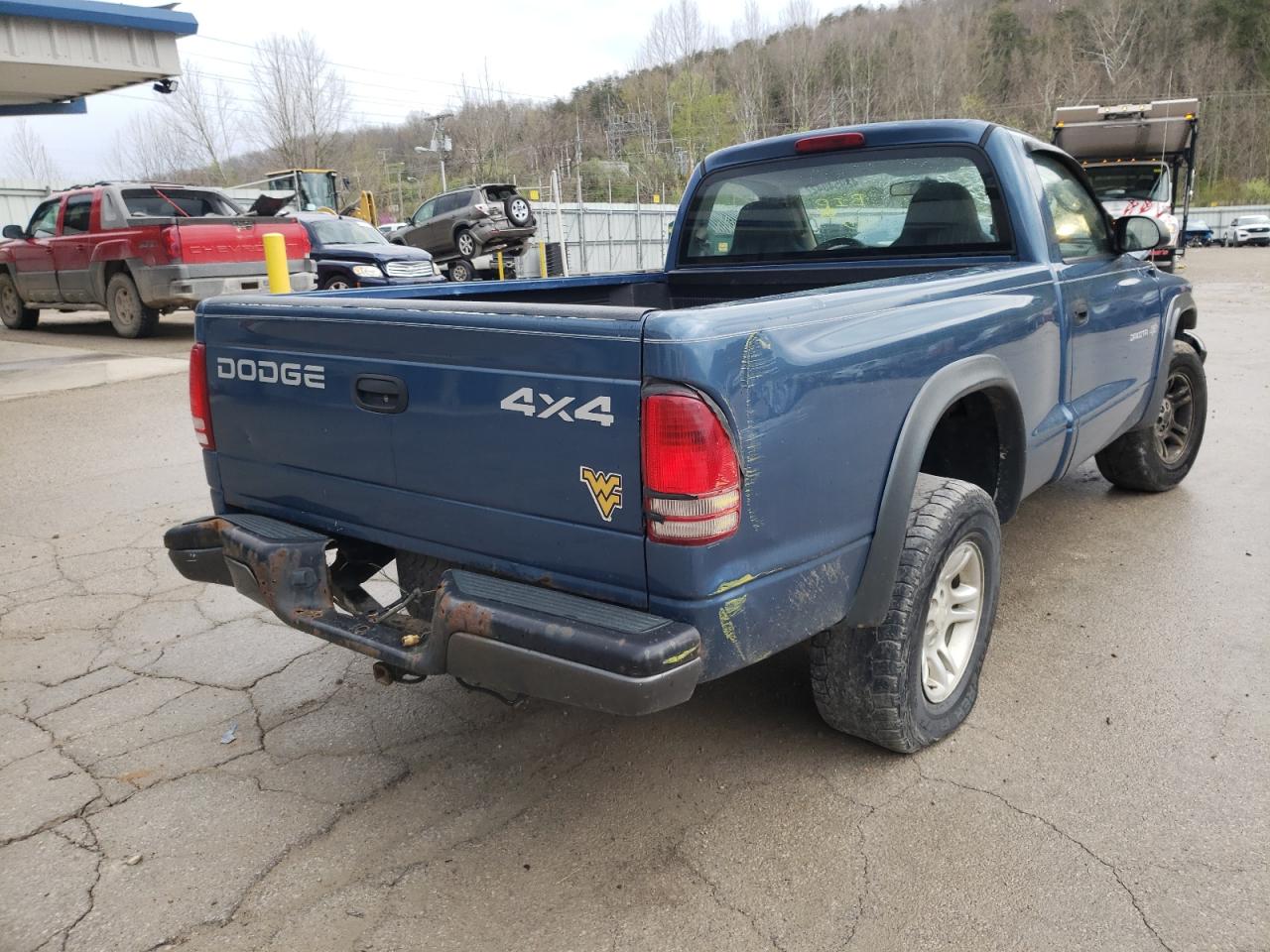 Photo 4 from auction – 2002 DODGE DAKOTA BAS with VIN 1B7GG16X52S695667