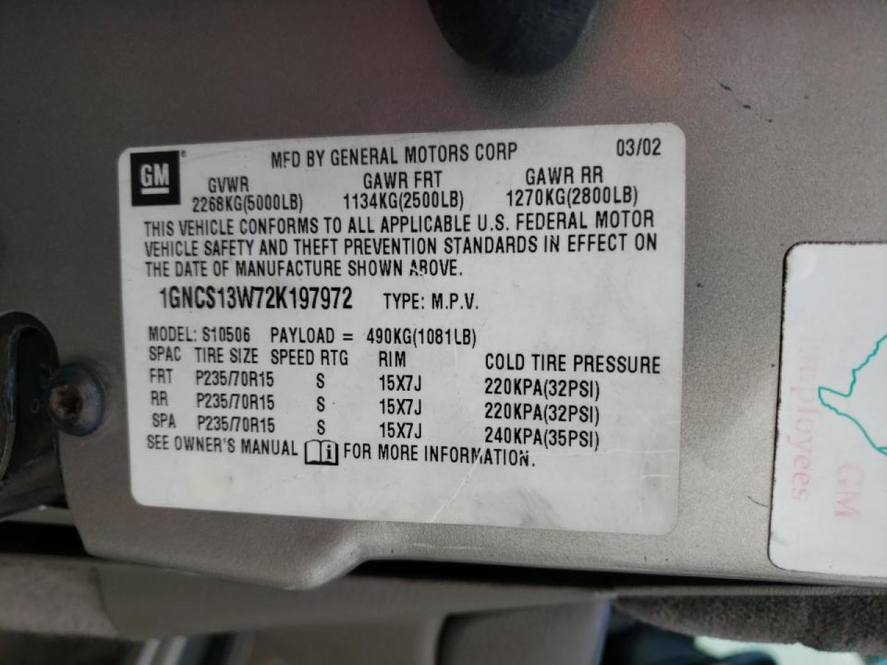 Photo 10 from auction – 2002 CHEVROLET BLAZER with VIN 1GNCS13W72K197972