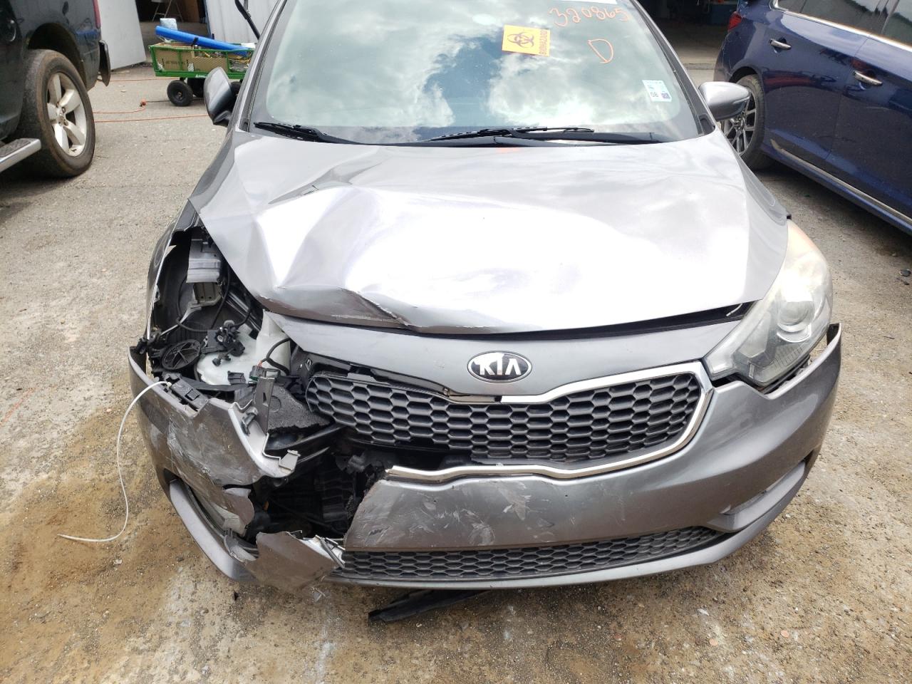 Photo 9 from auction – 2015 KIA FORTE EX with VIN KNAFX4A80F5320865