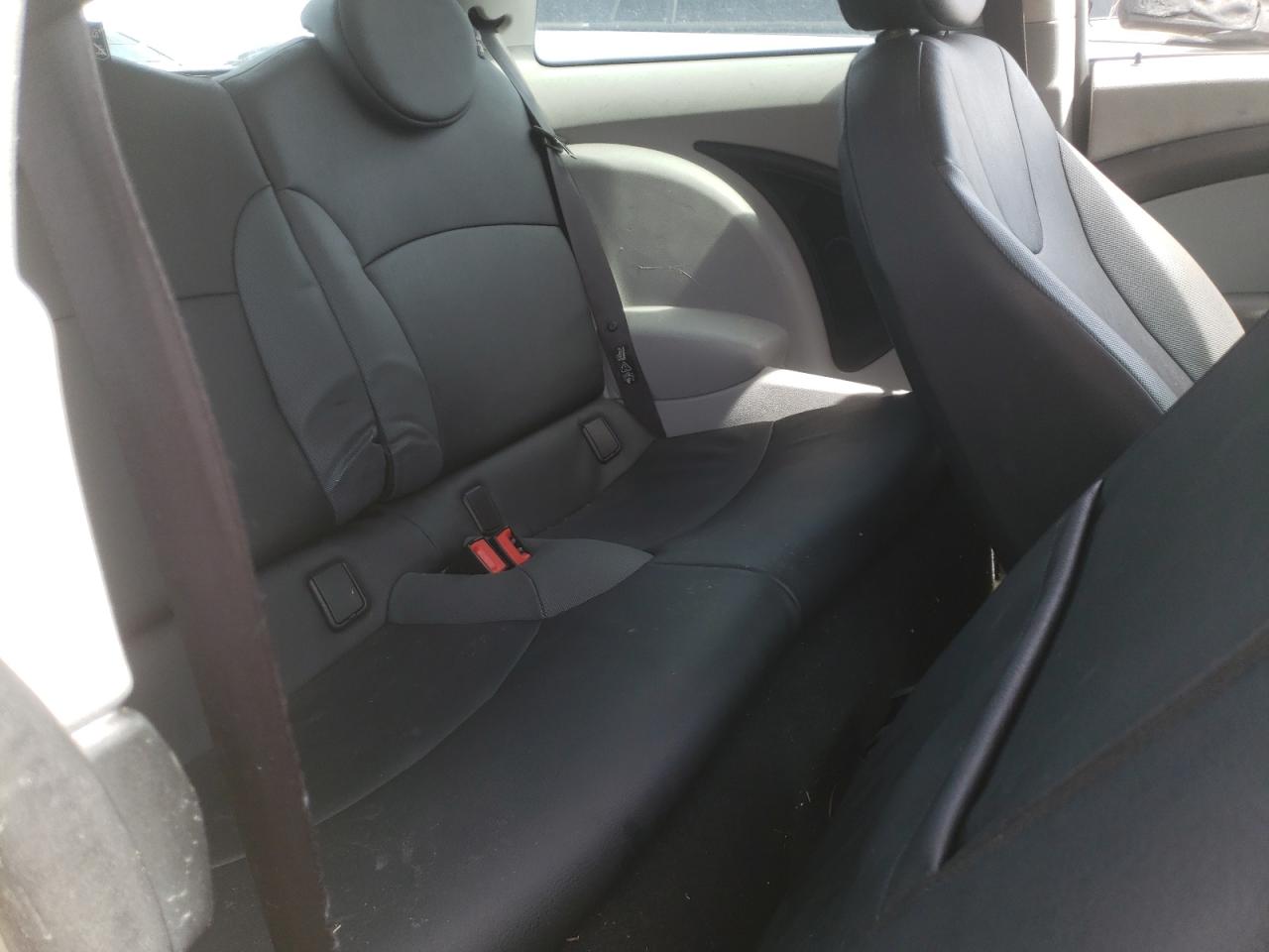 Photo 6 from auction – 2008 MINI COOPER with VIN WMWMF33598TT61484