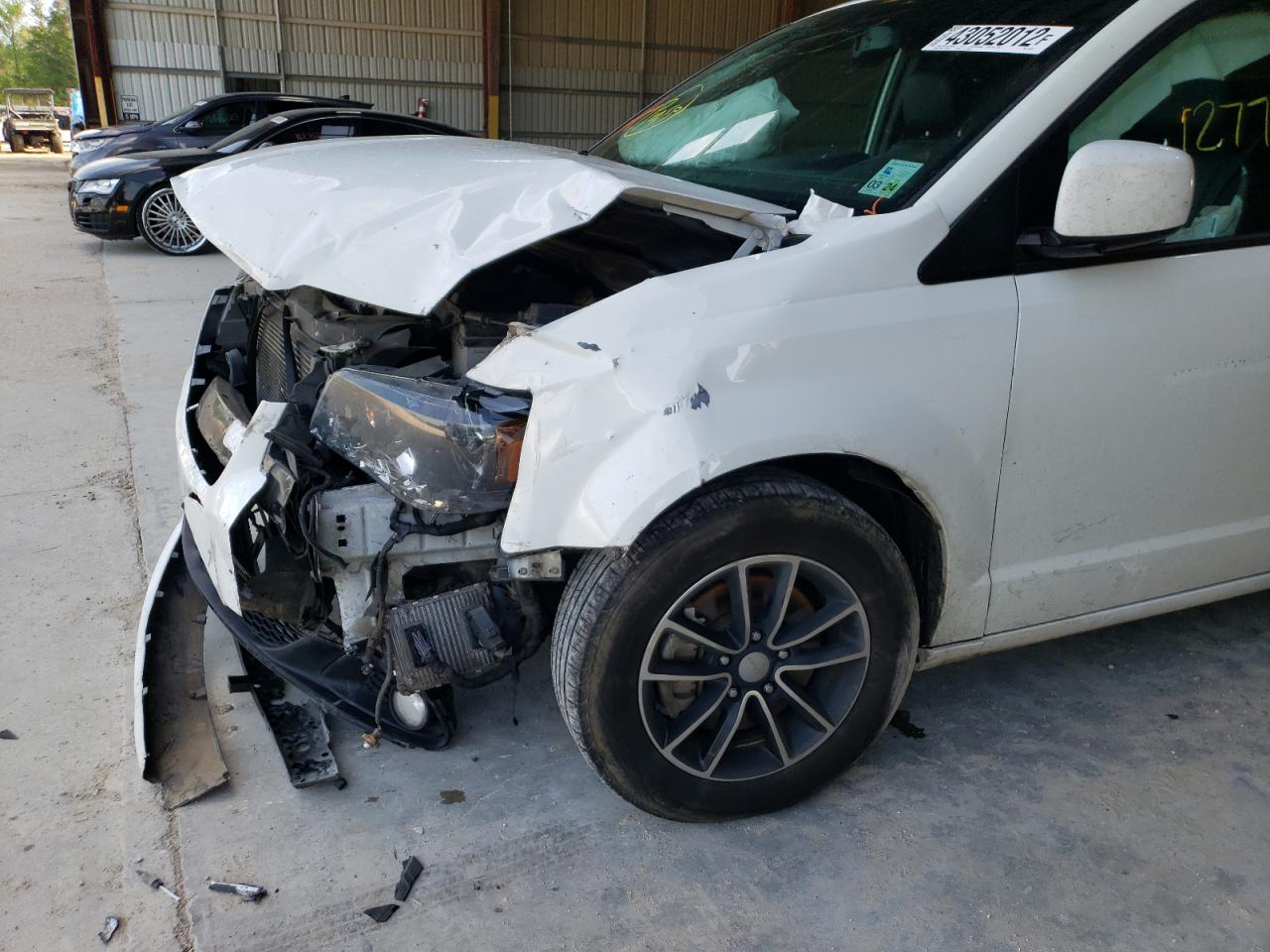 Photo 9 from auction – 2018 DODGE GRAND CARA with VIN 2C4RDGEG1JR165797