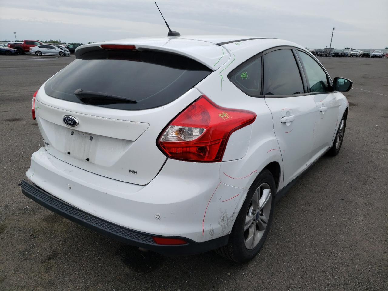 Photo 4 from auction – 2014 FORD FOCUS SE with VIN 1FADP3K24EL294589