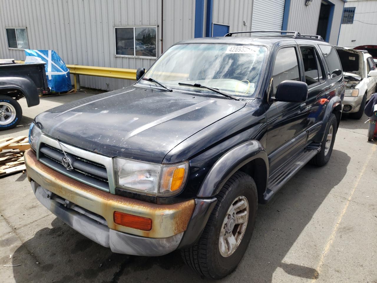 Photo 2 from auction – 1998 TOYOTA 4RUNNER LI with VIN JT3GN87R0W0085423