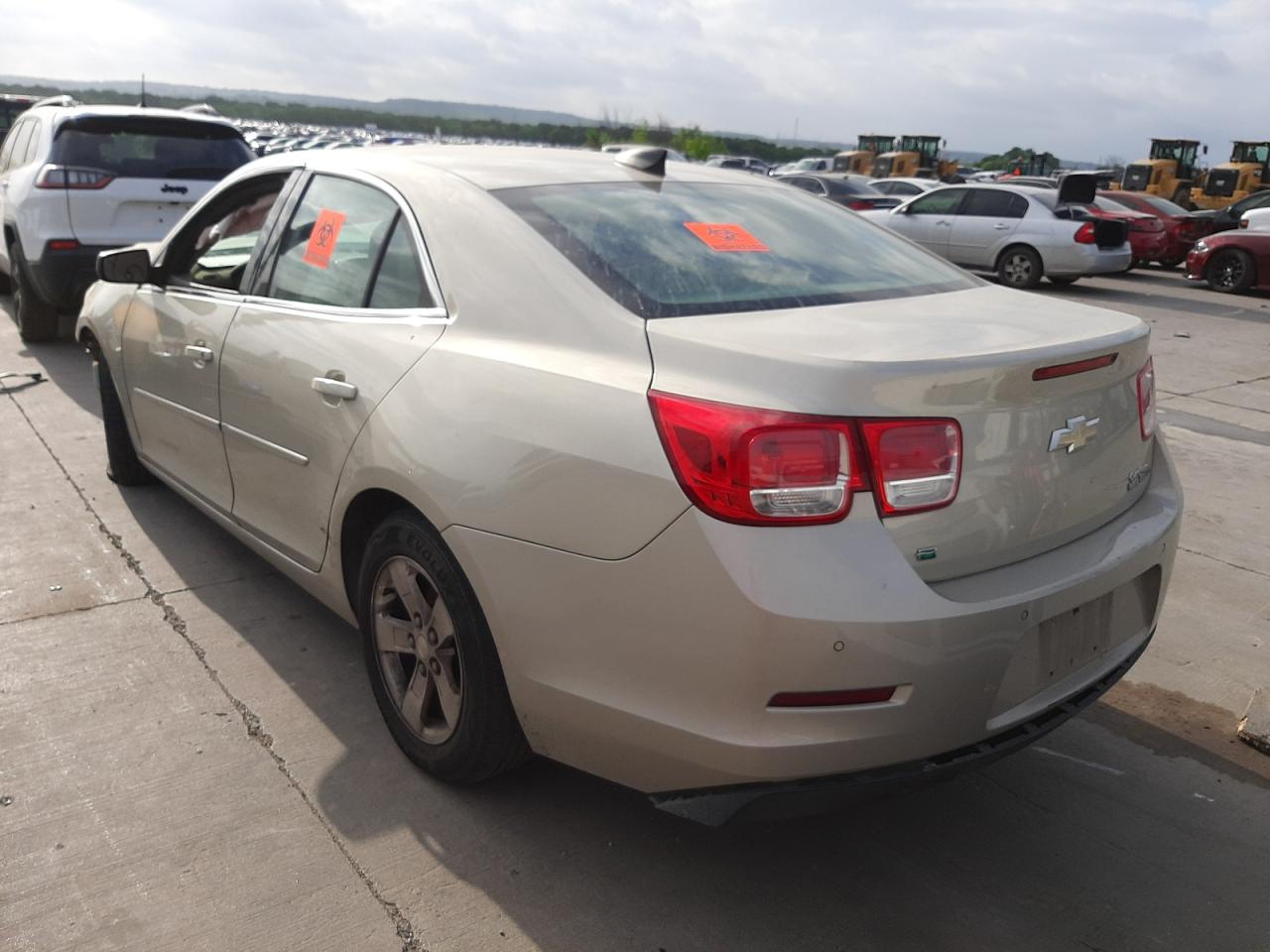 Photo 3 from auction – 2015 CHEVROLET MALIBU with VIN 1G11B5SL5FF250805