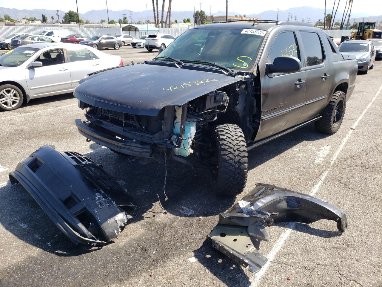 Photo 2 from auction – 2008 CADILLAC ESCALADE E with VIN 3GYFK62898G197505