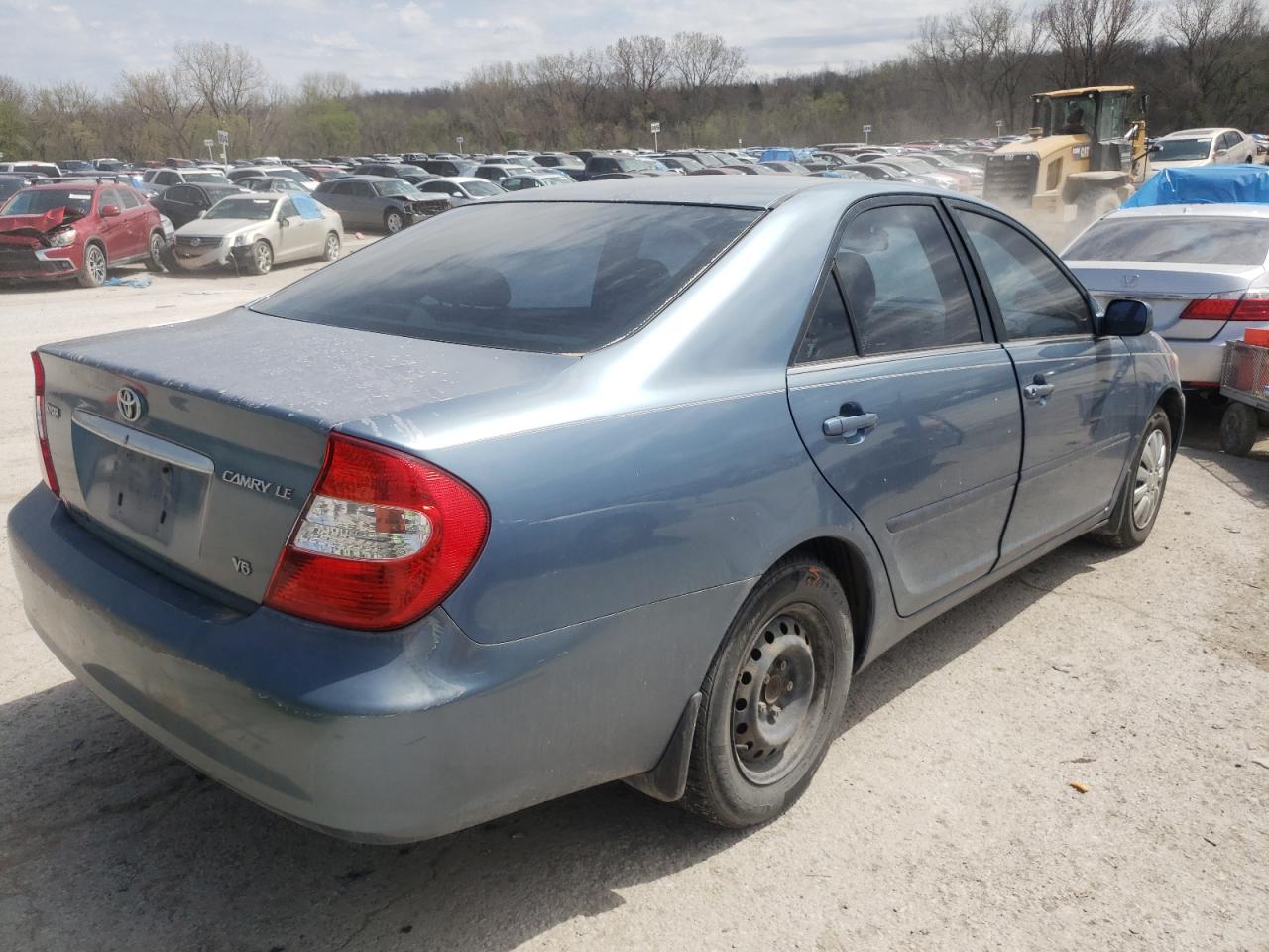 Photo 4 from auction – 2002 TOYOTA CAMRY LE with VIN 4T1BF32K72U502292