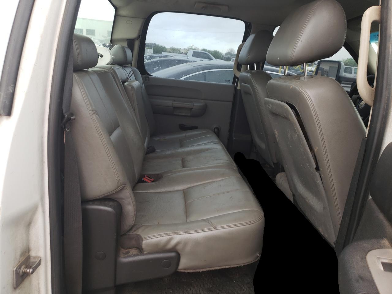 Photo 6 from auction – 2011 CHEVROLET SILVERADO with VIN 1GC1KVCG2BF101111