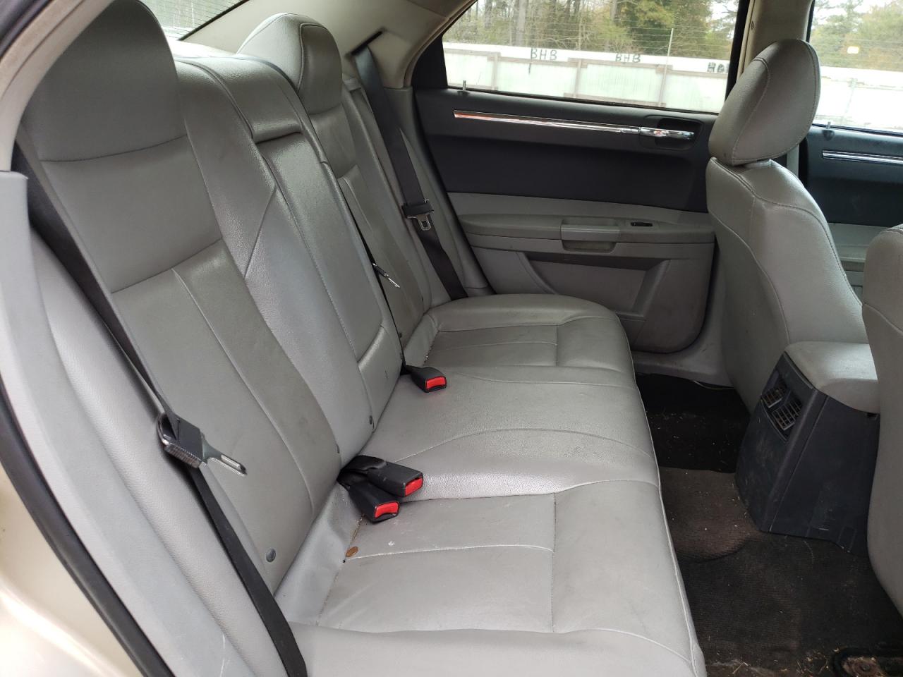 Photo 6 from auction – 2006 CHRYSLER 300 with VIN 2C3KA53G36H169806