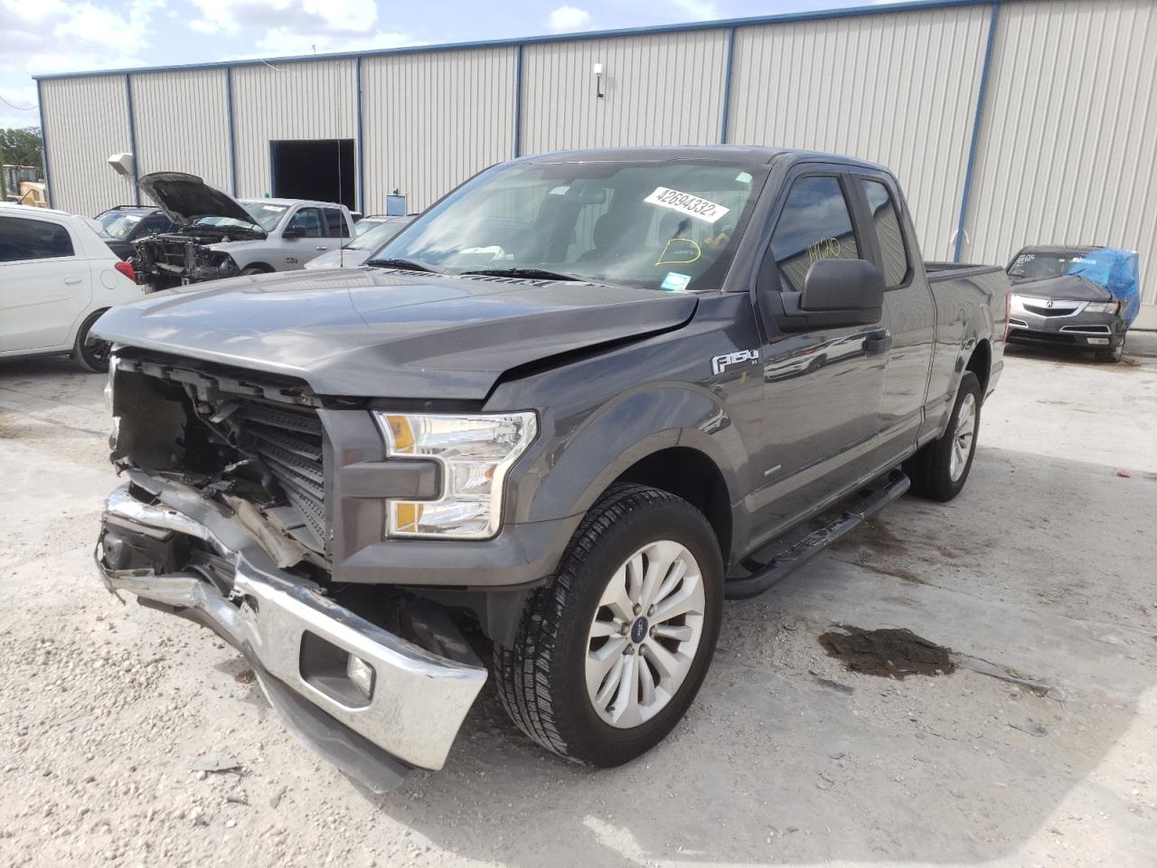 Photo 2 from auction – 2016 FORD F150 SUPER with VIN 1FTEX1CPXGFD13354