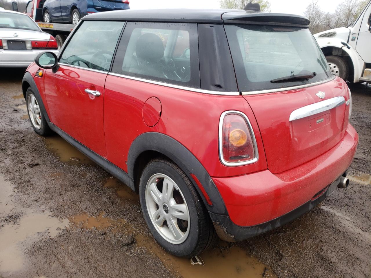 Photo 3 from auction – 2007 MINI COOPER with VIN WMWMF33537TL77923