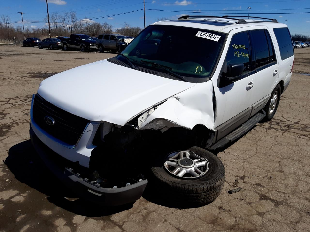 Photo 2 from auction – 2003 FORD EXPEDITION with VIN 1FMEU15W83LA93345