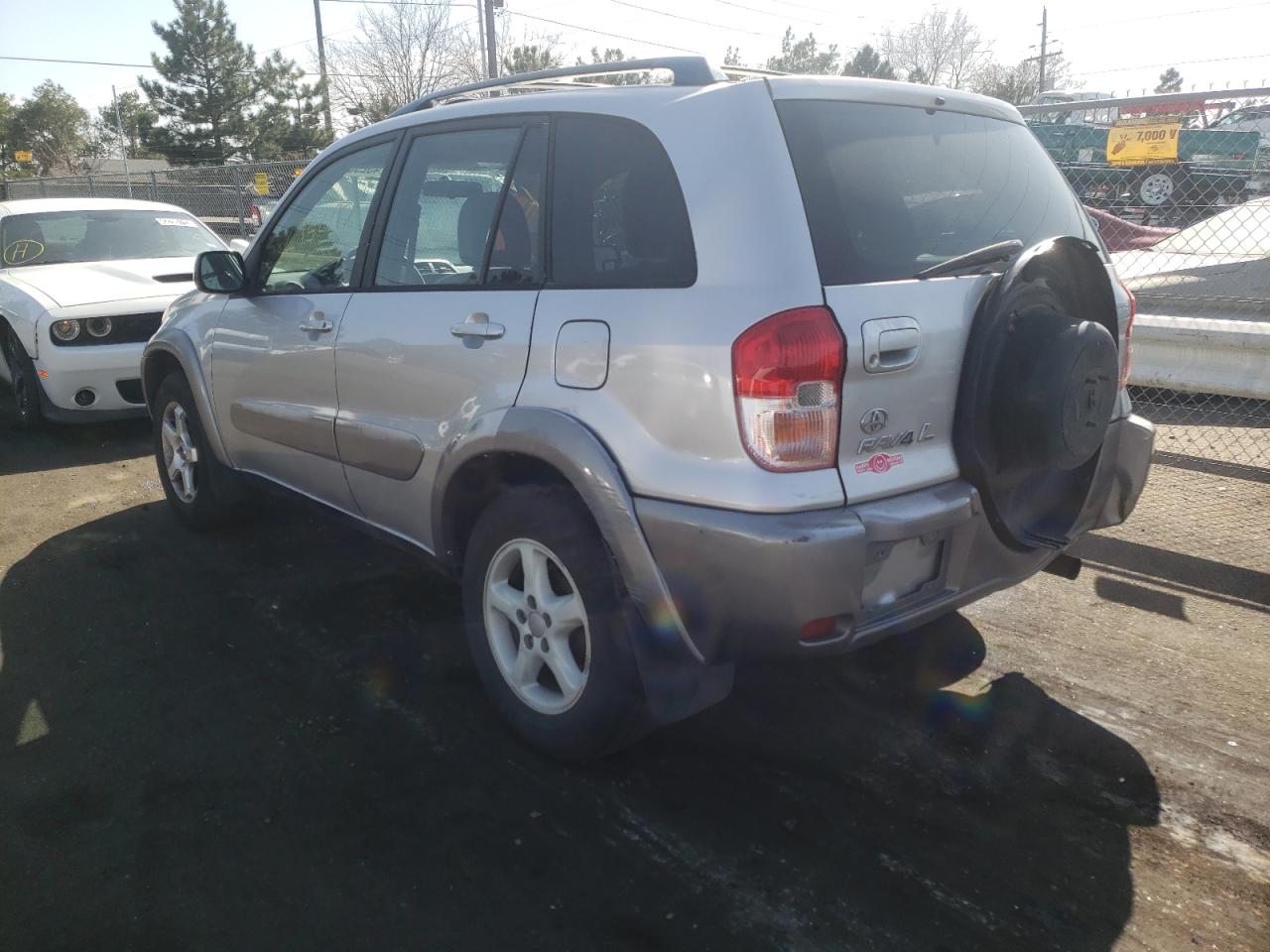 Photo 9 from auction – 2001 TOYOTA RAV4 with VIN JTEHH20V616002493