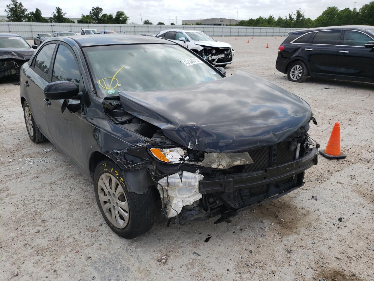 KIA FORTE EX 2013 with VIN KNAFU4A20D5691543 - Photo from auction