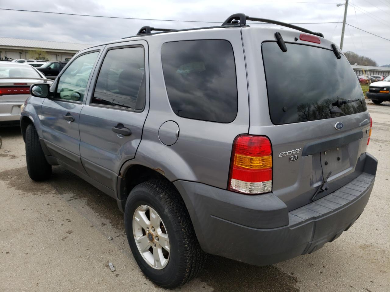 Photo 3 from auction – 2007 FORD ESCAPE with VIN 1FMYU93127KA42373
