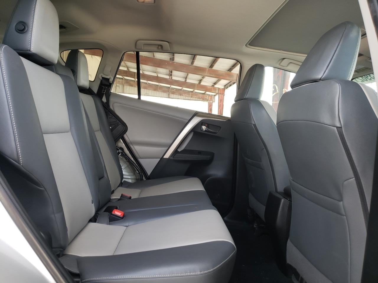 Photo 6 from auction – 2013 TOYOTA RAV4 LIMIT with VIN 2T3YFREV7DW021651