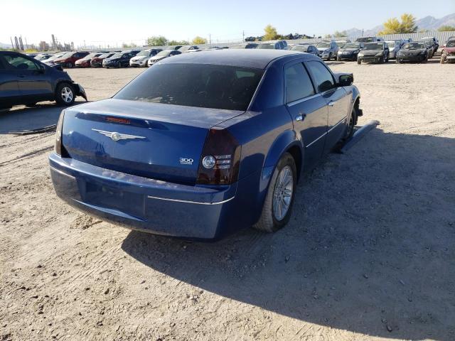 Photo 4 from auction – 2010 CHRYSLER 300 TOURIN with VIN 2C3CA5CV0AH221159
