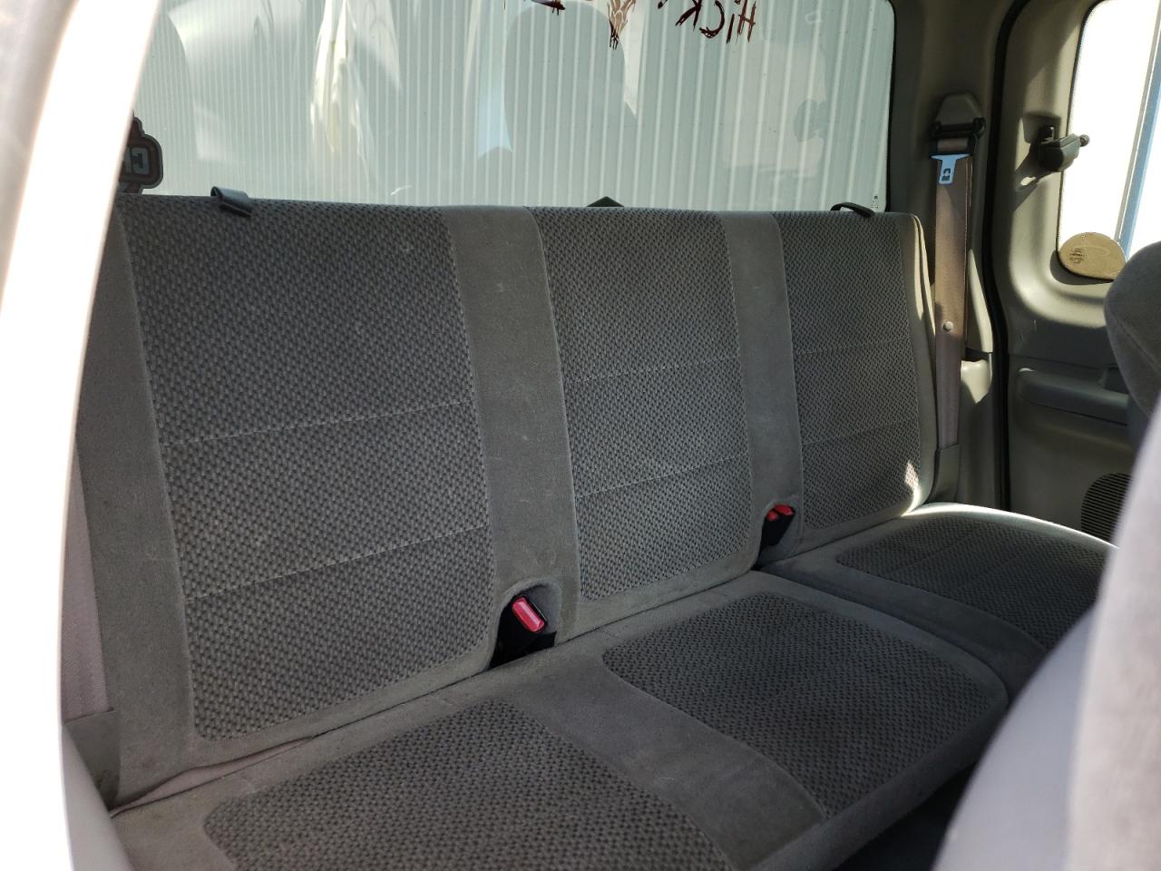 Photo 17 from auction – 2002 FORD F150 with VIN 1FTRX18L42NA67567