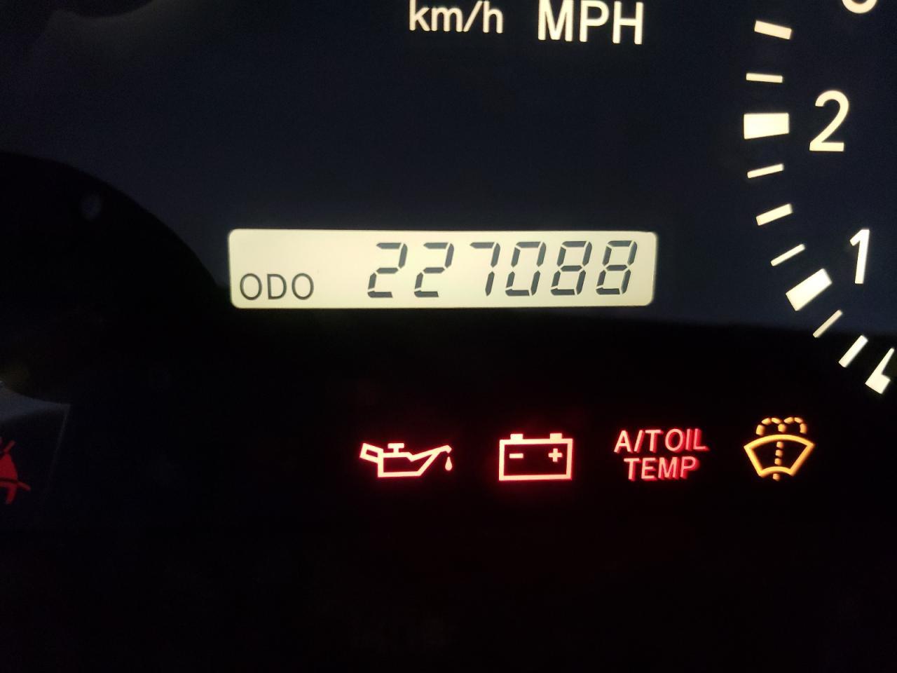 Photo 8 from auction – 2000 LEXUS RX 300 with VIN JT6HF10U5Y0158301