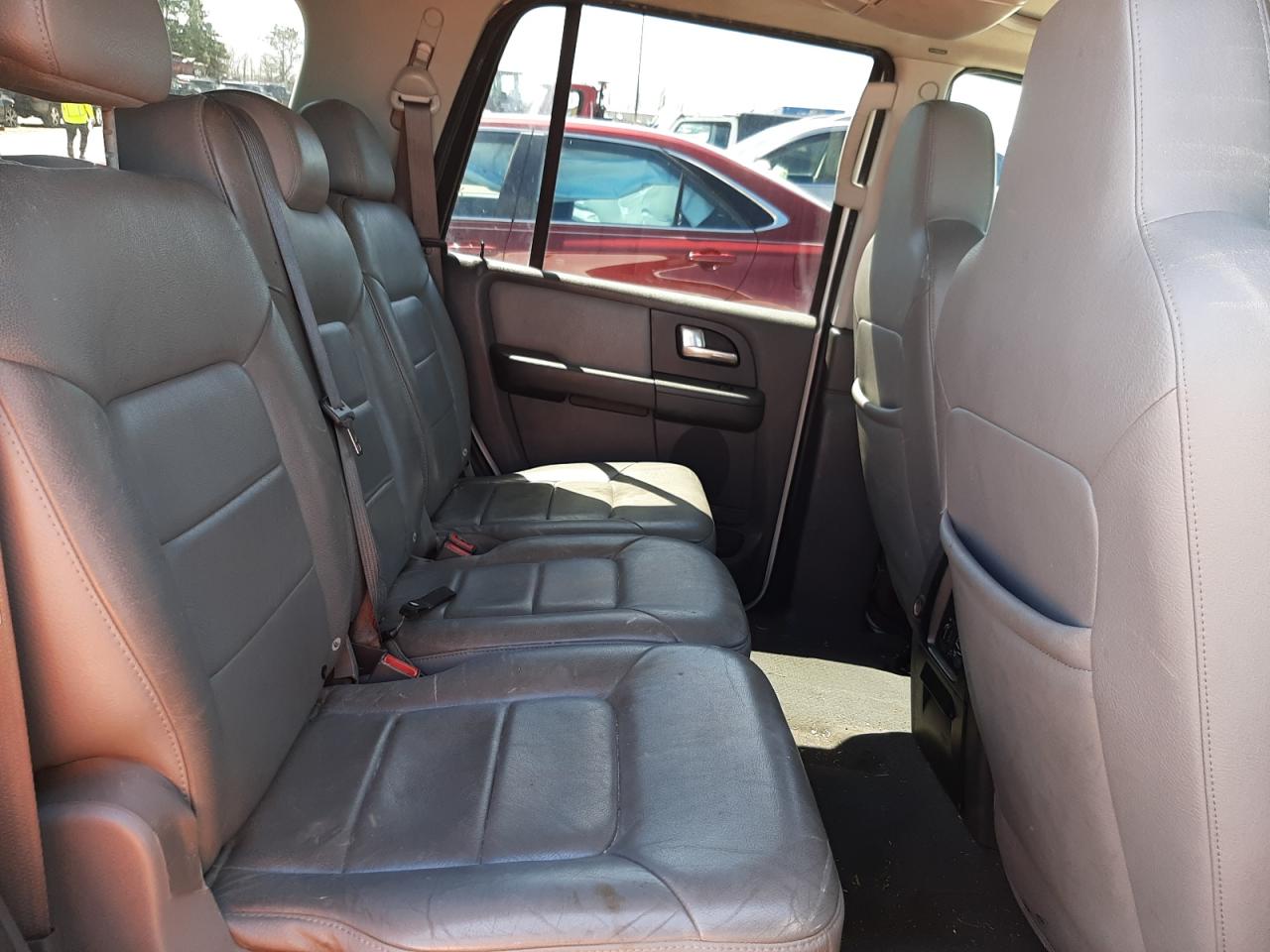 Photo 6 from auction – 2003 FORD EXPEDITION with VIN 1FMEU15W83LA93345