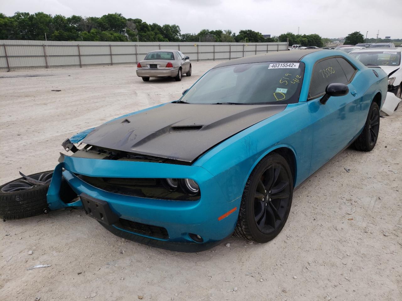 Photo 2 from auction – 2017 DODGE CHALLENGER with VIN 2C3CDZAG1HH519412
