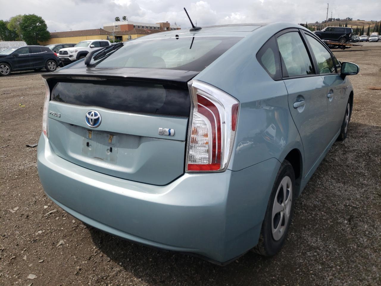 Photo 4 from auction – 2014 TOYOTA PRIUS with VIN JTDKN3DU6E1849821