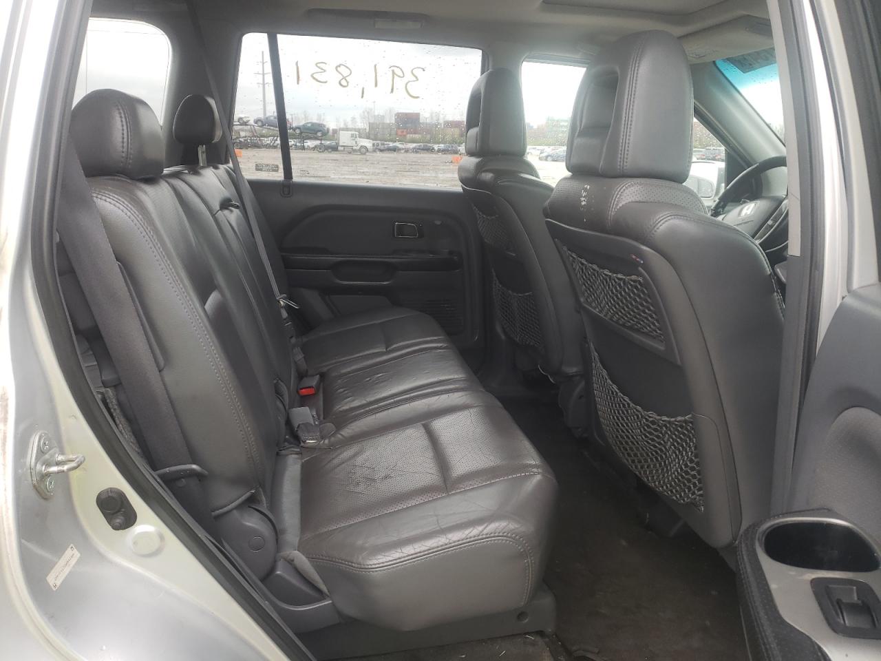 Photo 6 from auction – 2005 HONDA PILOT EXL with VIN 2HKYF18725H542364
