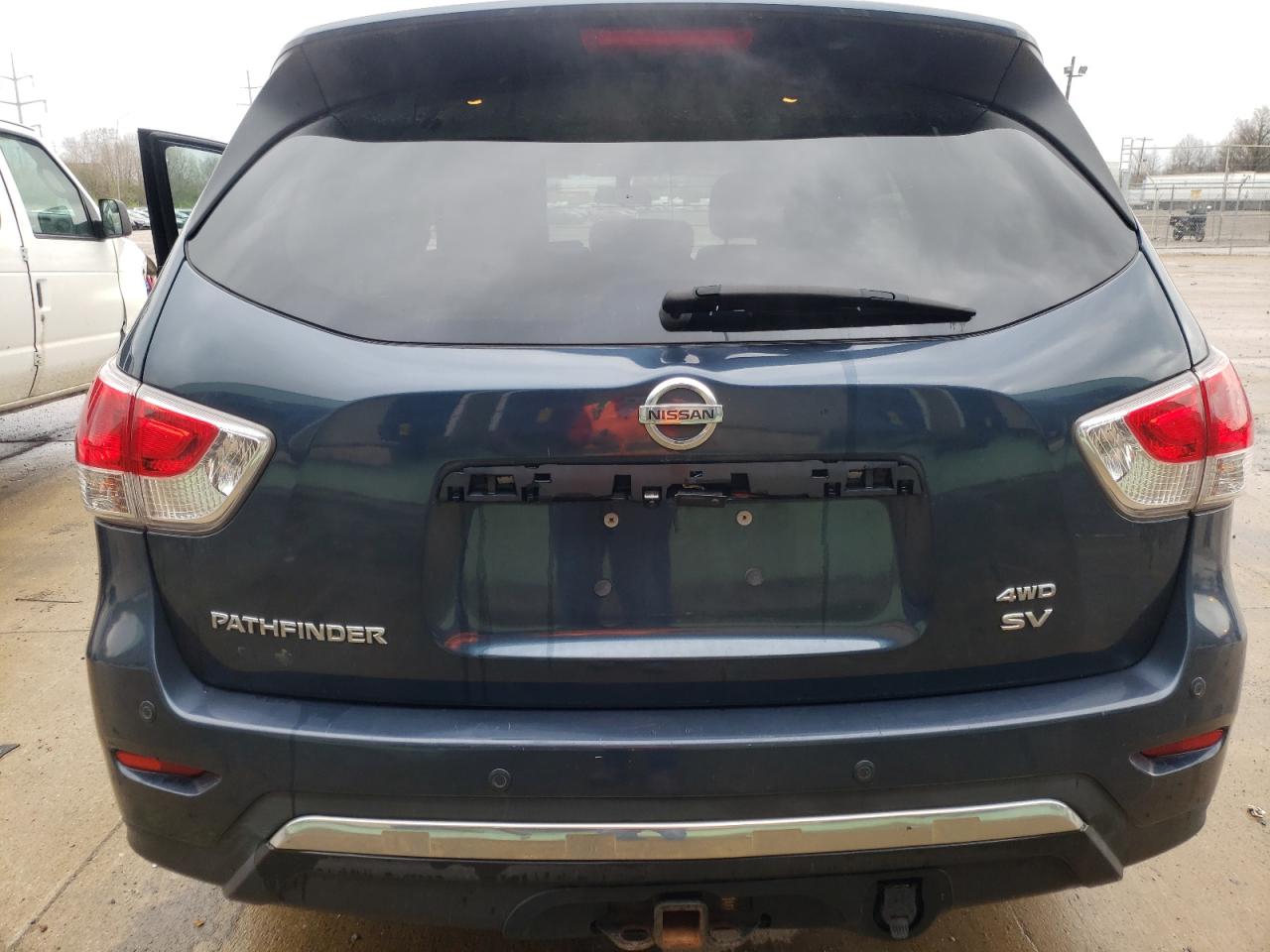 Photo 9 from auction – 2013 NISSAN PATHFINDER with VIN 5N1AR2MM3DC690474
