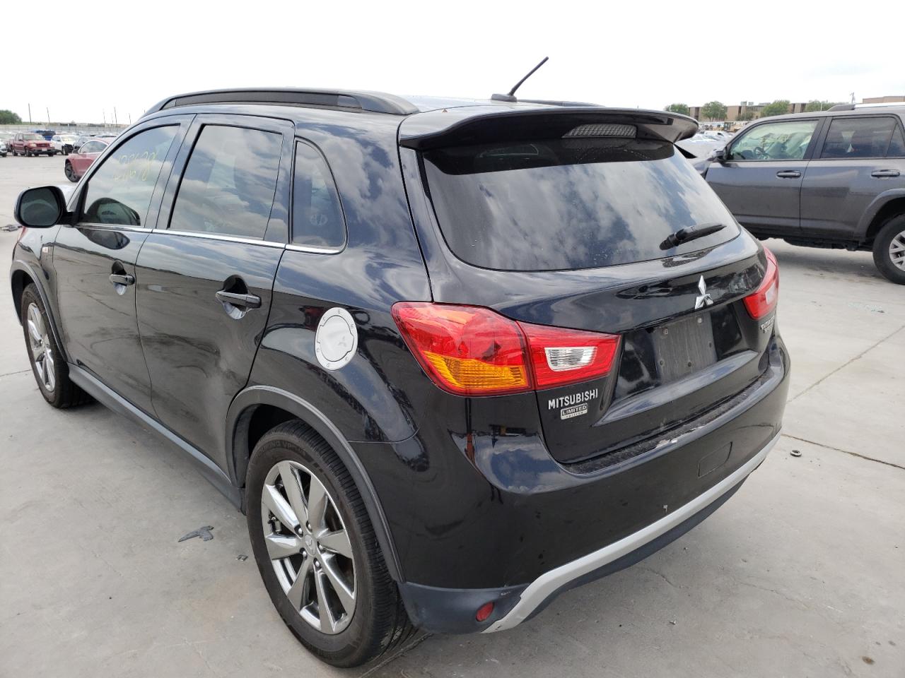 Photo 3 from auction – 2013 MITSUBISHI OUTLANDER with VIN 4A4AP5AUXDE020899