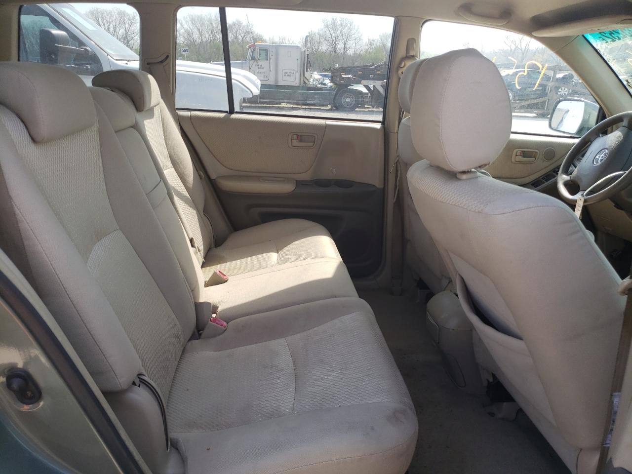 Photo 6 from auction – 2005 TOYOTA HIGHLANDER with VIN JTEDP21A150050487