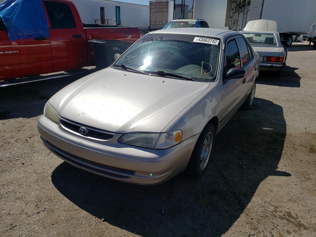 Photo 2 from auction – 2000 TOYOTA COROLLA VE with VIN 1NXBR12E2YZ411560