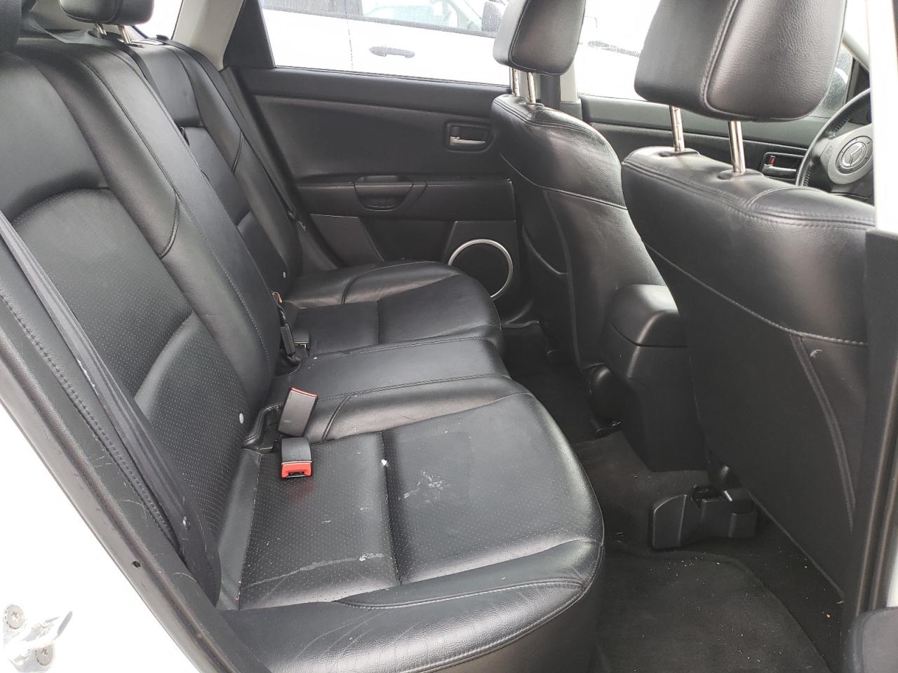 Photo 6 from auction – 2004 MAZDA 3 HATCHBAC with VIN JM1BK143X41134415