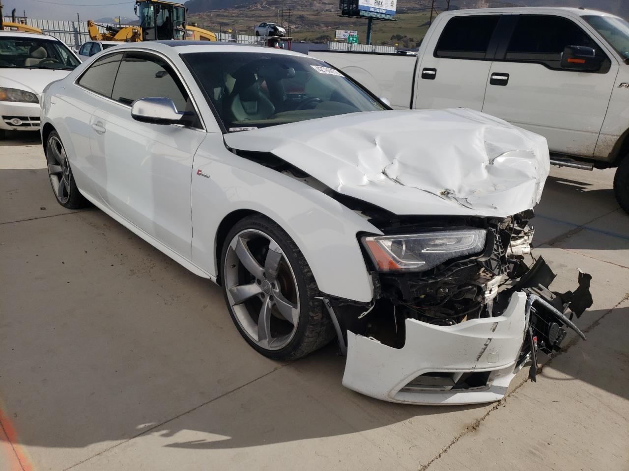 AUDI S5 PREMIUM 2014 with VIN WAUCGAFR5EA006668 - Photo from auction