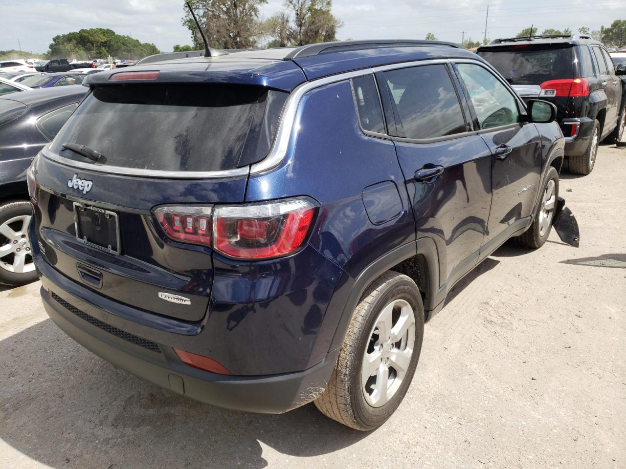 صورة رقم 4 من المزاد - 2019 JEEP COMPASS LA مع VIN 3C4NJCBB1KT692357