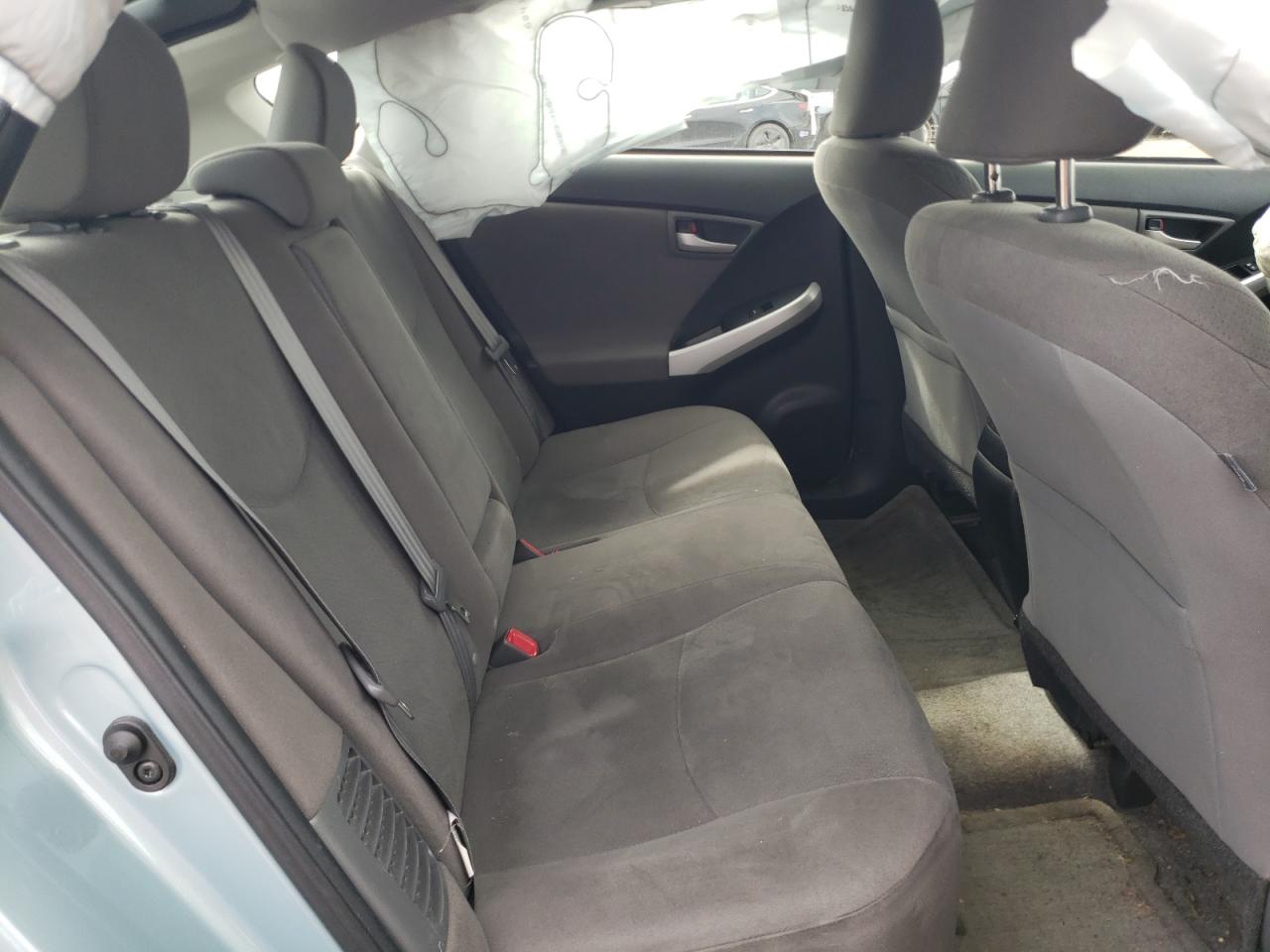 Photo 6 from auction – 2014 TOYOTA PRIUS with VIN JTDKN3DU6E1849821