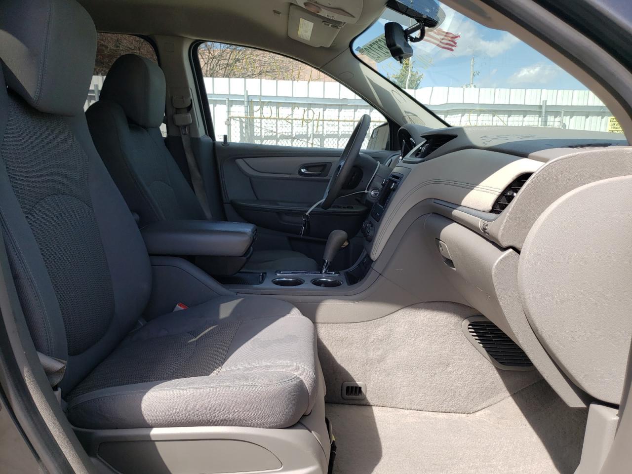 Photo 5 from auction – 2013 CHEVROLET TRAVERSE L with VIN 1GNKRFED3DJ151094