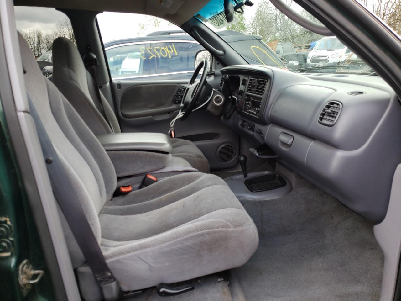 Photo 5 from auction – 2000 DODGE DAKOTA QUA with VIN 1B7GG2AN2YS623619
