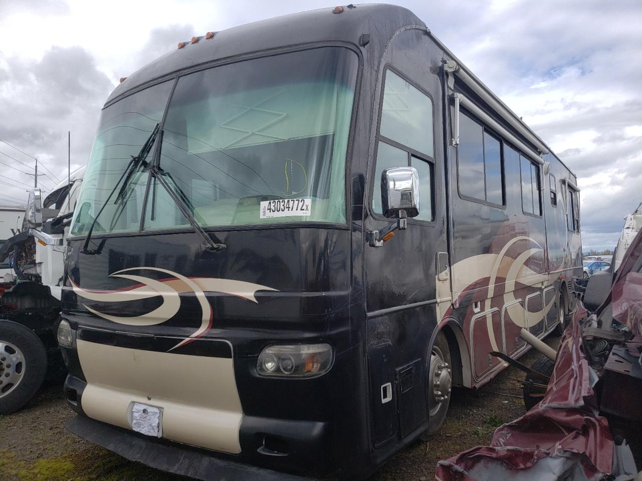 Photo 2 from auction – 2005 FREIGHTLINER CHASSIS X with VIN 4UZAB2DCX5CV76081
