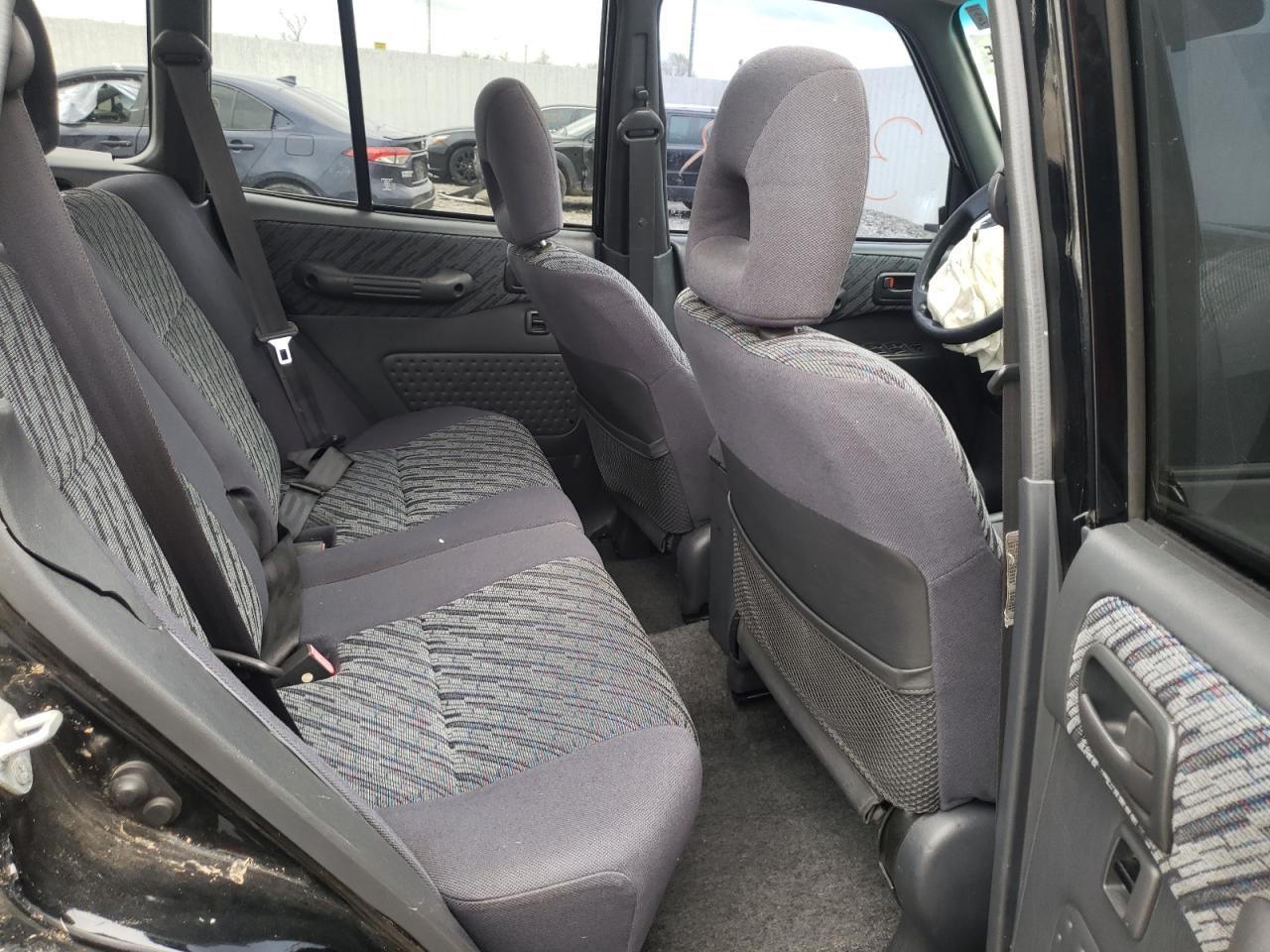 Photo 18 from auction – 1998 TOYOTA RAV4 with VIN JT3GP10V6W0030791