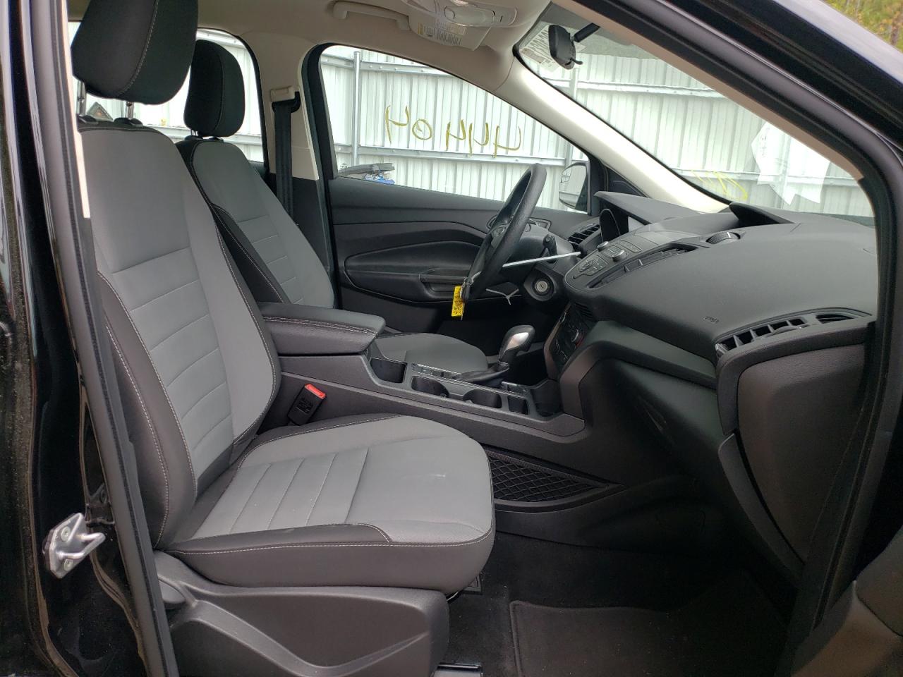 Photo 5 from auction – 2019 FORD ESCAPE S with VIN 1FMCU0F78KUC36229