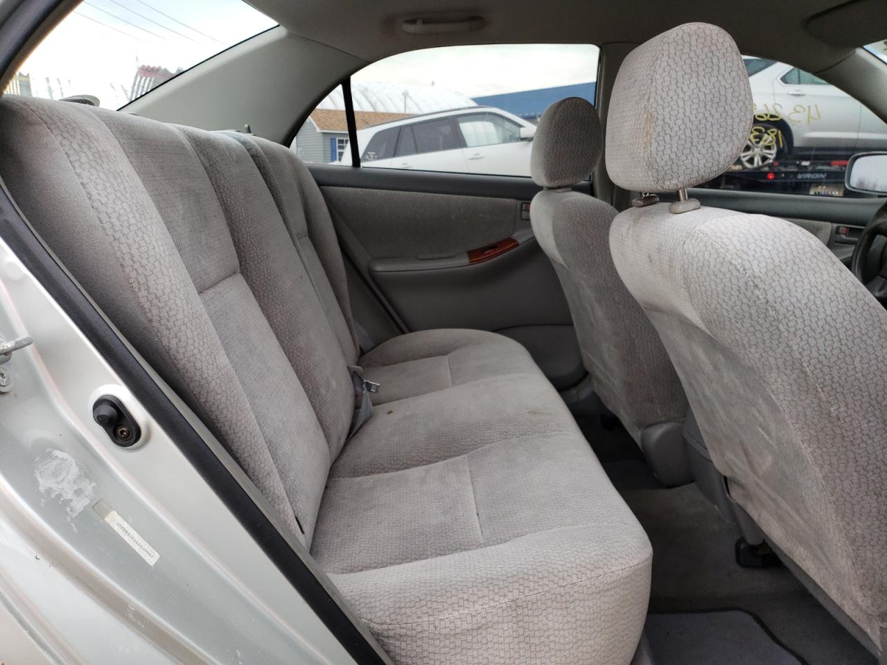Zdjęcie 6 z aukcji – 2004 TOYOTA COROLLA CE z VIN JTDBR32E642029957