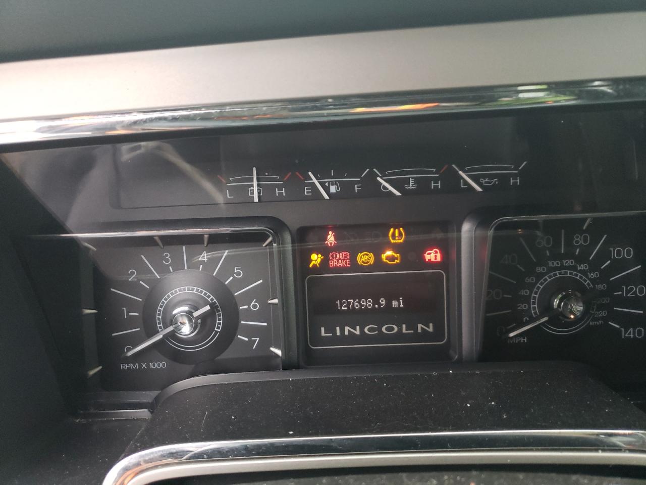 Photo 8 from auction – 2008 LINCOLN NAVIGATOR with VIN 5LMFU28548LJ17352