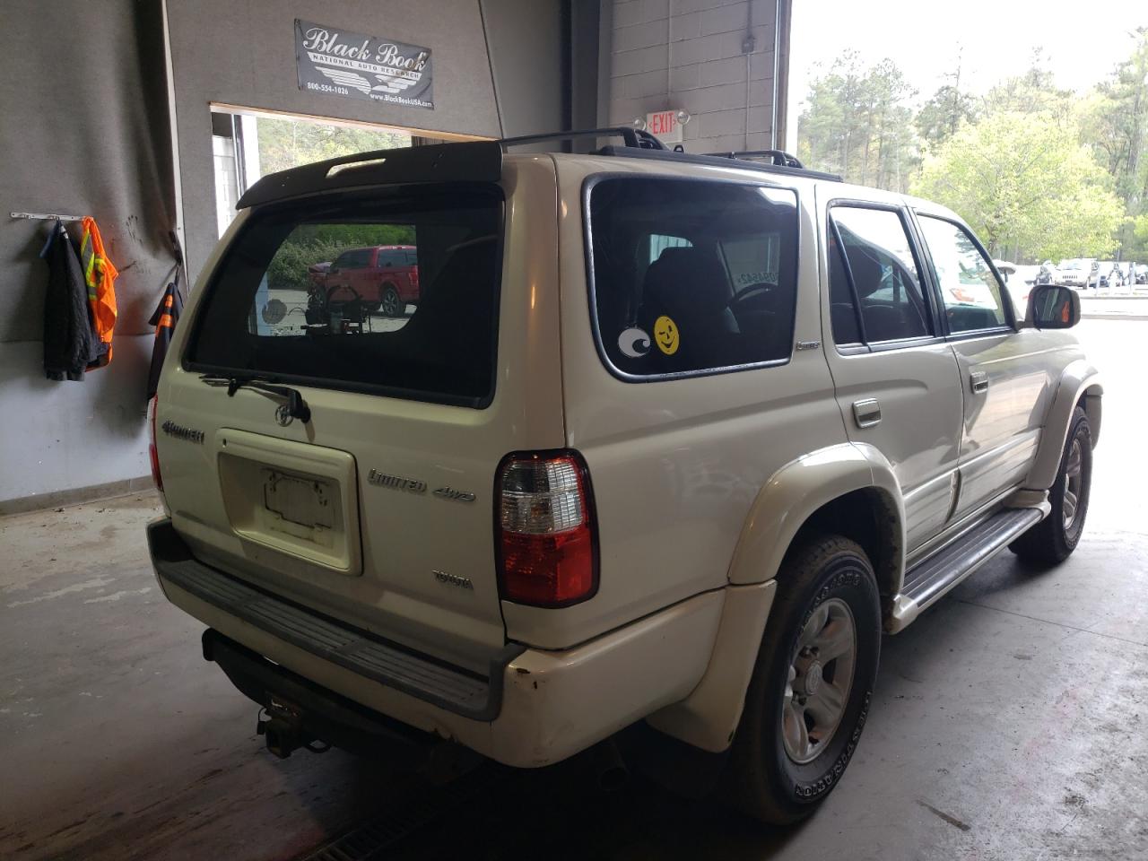 Photo 4 from auction – 2002 TOYOTA 4RUNNER LI with VIN JT3HN87RX29076528
