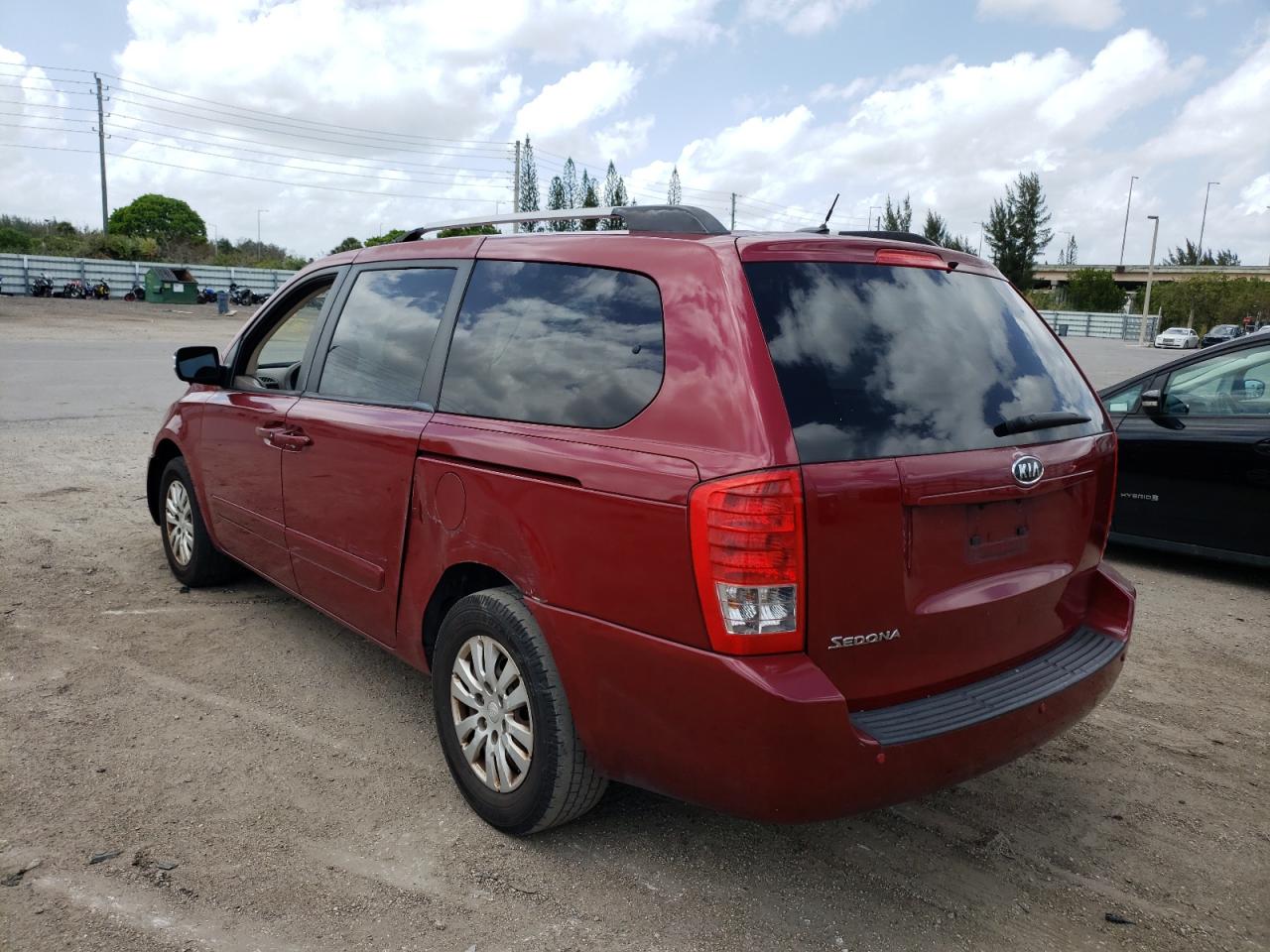 Photo 3 from auction – 2012 KIA SEDONA LX with VIN KNDMG4C73C6449865