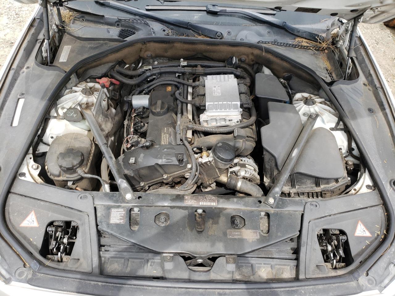 Photo 7 from auction – 2011 BMW 528 I with VIN WBAFR1C53BC741965