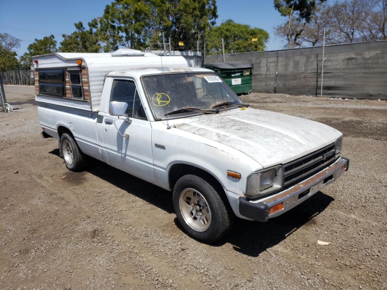 TOYOTA PICKUP 1983 with VIN JT4RN44D8D1137331 - Photo from auction