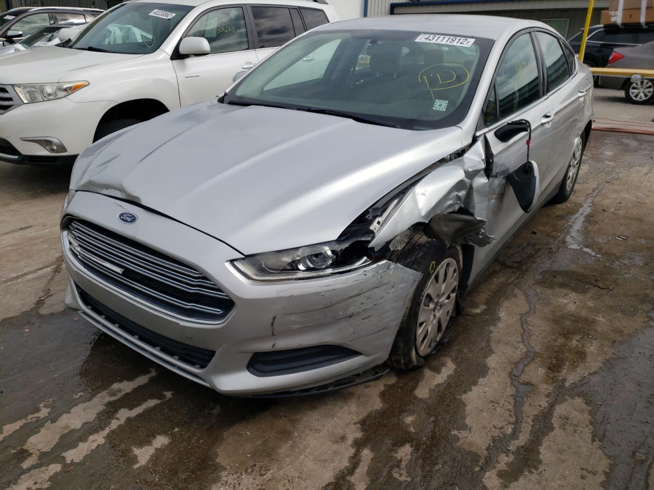 Photo 2 from auction – 2014 FORD FUSION S with VIN 3FA6P0G77ER322768